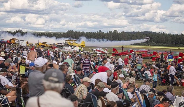 Se upp i Dala-Järna – nu blir det flygfest