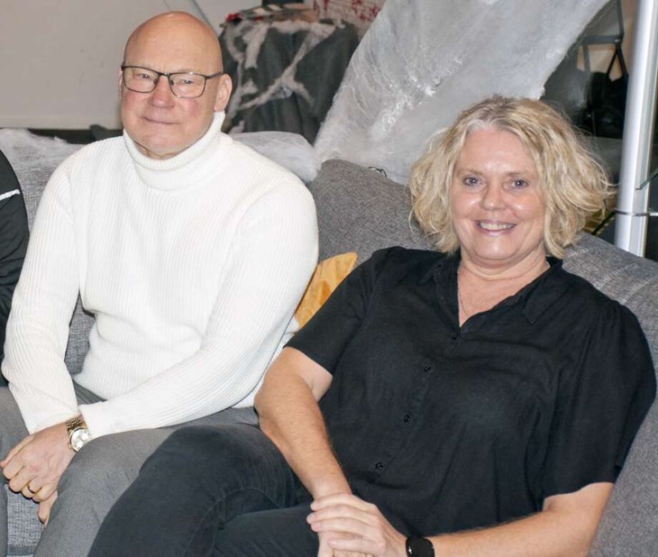 "Har du gått en HLR-utbildning så gå med i sms-livräddarna för du kan göra skillnad", säger Ann-Charlotte Almquist (till höger). Foto: Lisa Björklund