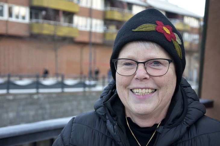 Viola Johansson, 69 år, pensionär, Falun1. – Jag har helt fantastiska barn som alltid ställer upp. Och så är jag väldigt nöjd med Falun, det är en fin stad att bo i.2. – Svårt, som världen ser ut i dag så finns det så mycket man hoppas kan förändras. Jag hoppas på en bättre värld. Foto: Sonny Jonasson