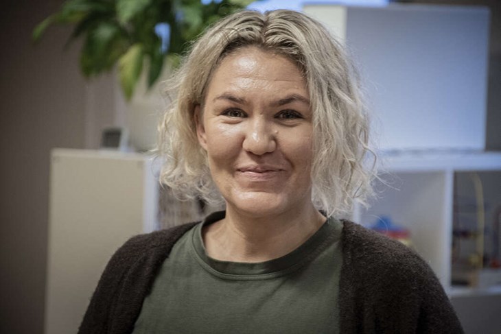 Felicia Brusell är förskolepedagog utöver föräldrakurserna. Foto: Christian Larsen