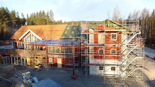 Öppna backar i Bjurs – och nya hotellet tar form Öppna backar i Bjurs – och nya hotellet tar form