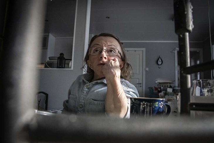 Hon vill jobba några år till men säger att det inte går utan assistans. Foto: Christian Larsen