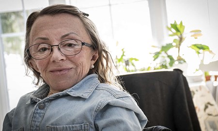 Efter 30 års assistans – Nu får Susanne klara sig själv